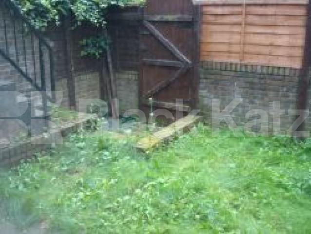 			New Instruciton, 3 Bedroom, 1 bath, 1 reception Flat			 Girdle Stone Walk, Archway